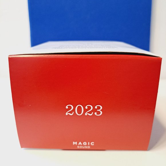 Christmas The Peanuts Gang, Batter Up! Musical Hallmark Ornament - Picture 3 of 8